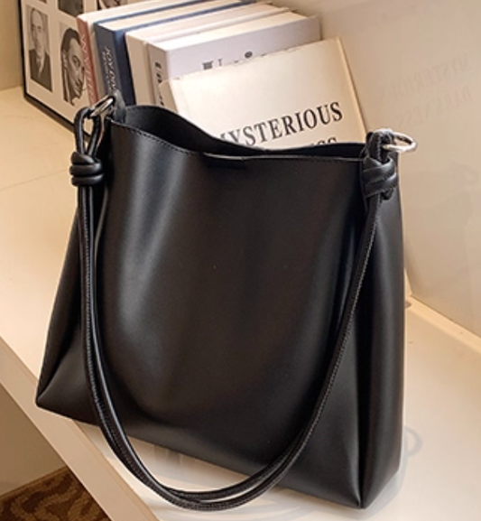 [$79.99] Super popular commuter shoulder bucket bag